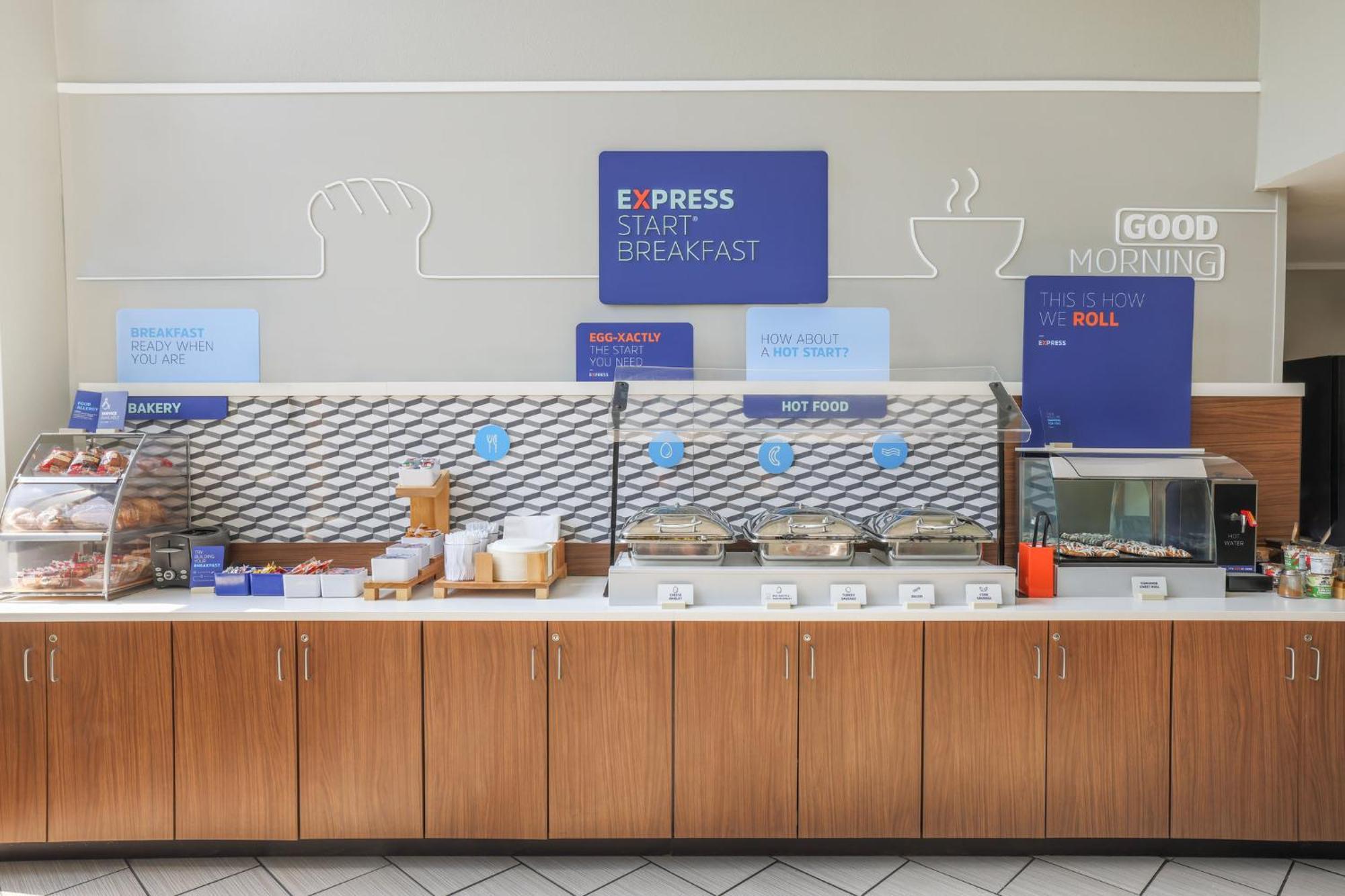 Holiday Inn Express Hotel & Suites Raleigh North - Wake Forest By Ihg Eksteriør billede