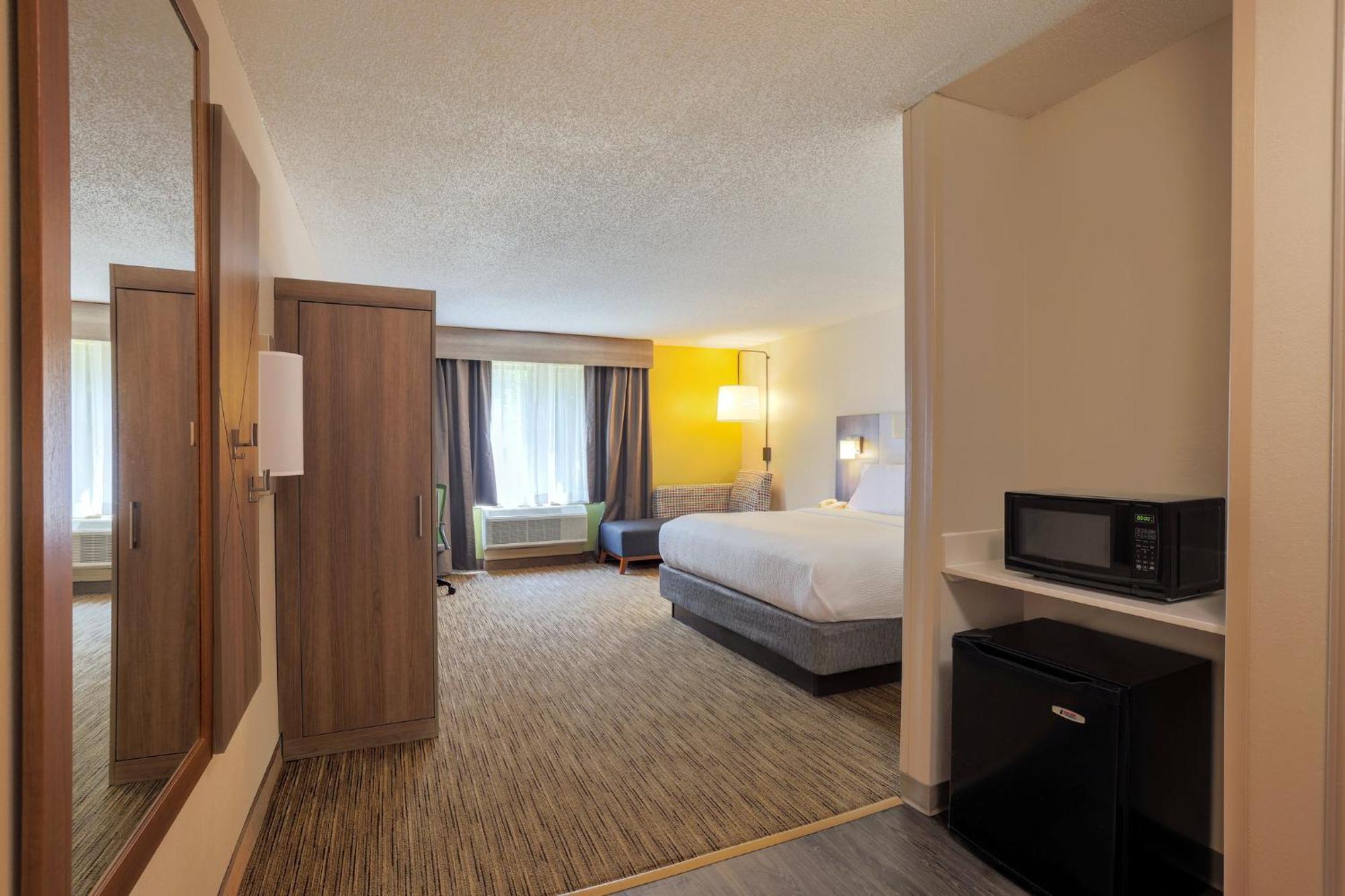 Holiday Inn Express Hotel & Suites Raleigh North - Wake Forest By Ihg Eksteriør billede